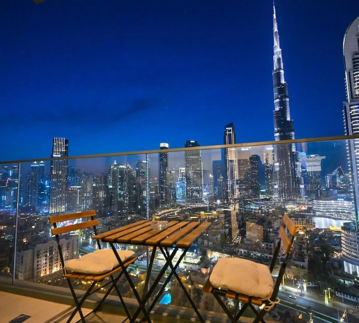 2Bedroom Burj Royale Full Burj View 2 Minutes To Dubai Mall